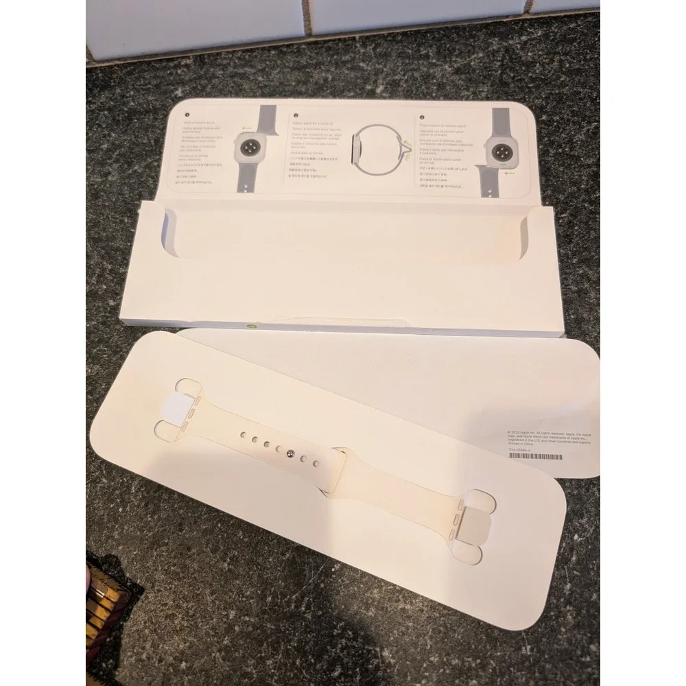 Apple Watch Sport Band Series 11 Light Pink Stainless Steel Pin NEW - OPEN BOX